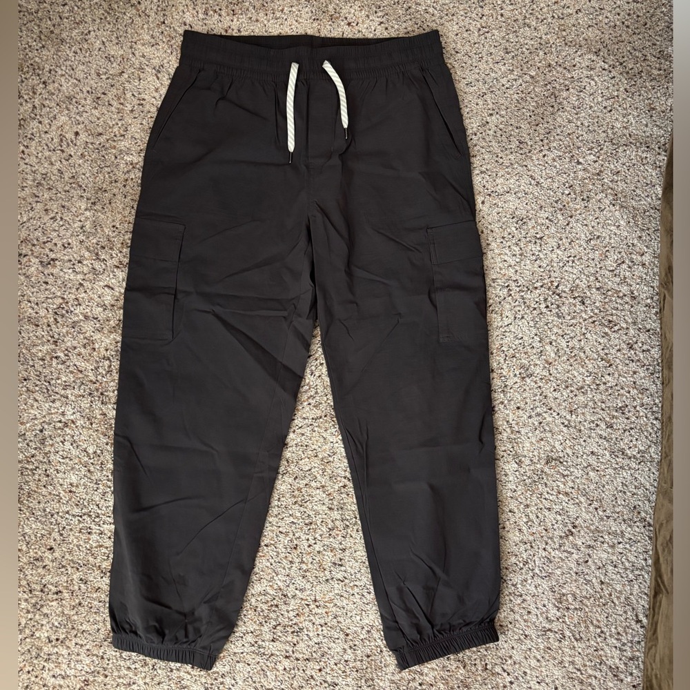 Vuori birch cargo joggers - L new!!!